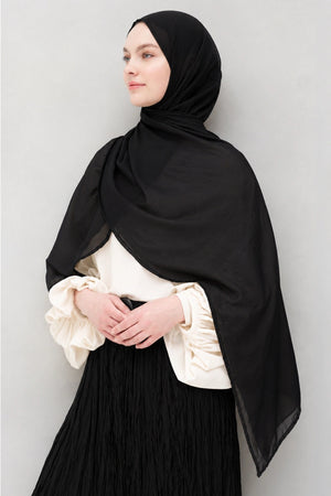 Smooth Crepe Shawl for Versatile Modest Styling — siyah