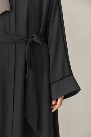 Relaxed Fit Crepe Abaya with Contrast Piping and Stand Collar — fume