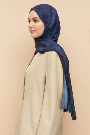 Flowing Peony Pattern Italian Silk Shawl — Lacivert