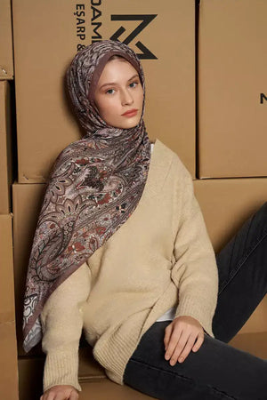 Patterned Polyester Scarf for Modest Styling — Beyaz