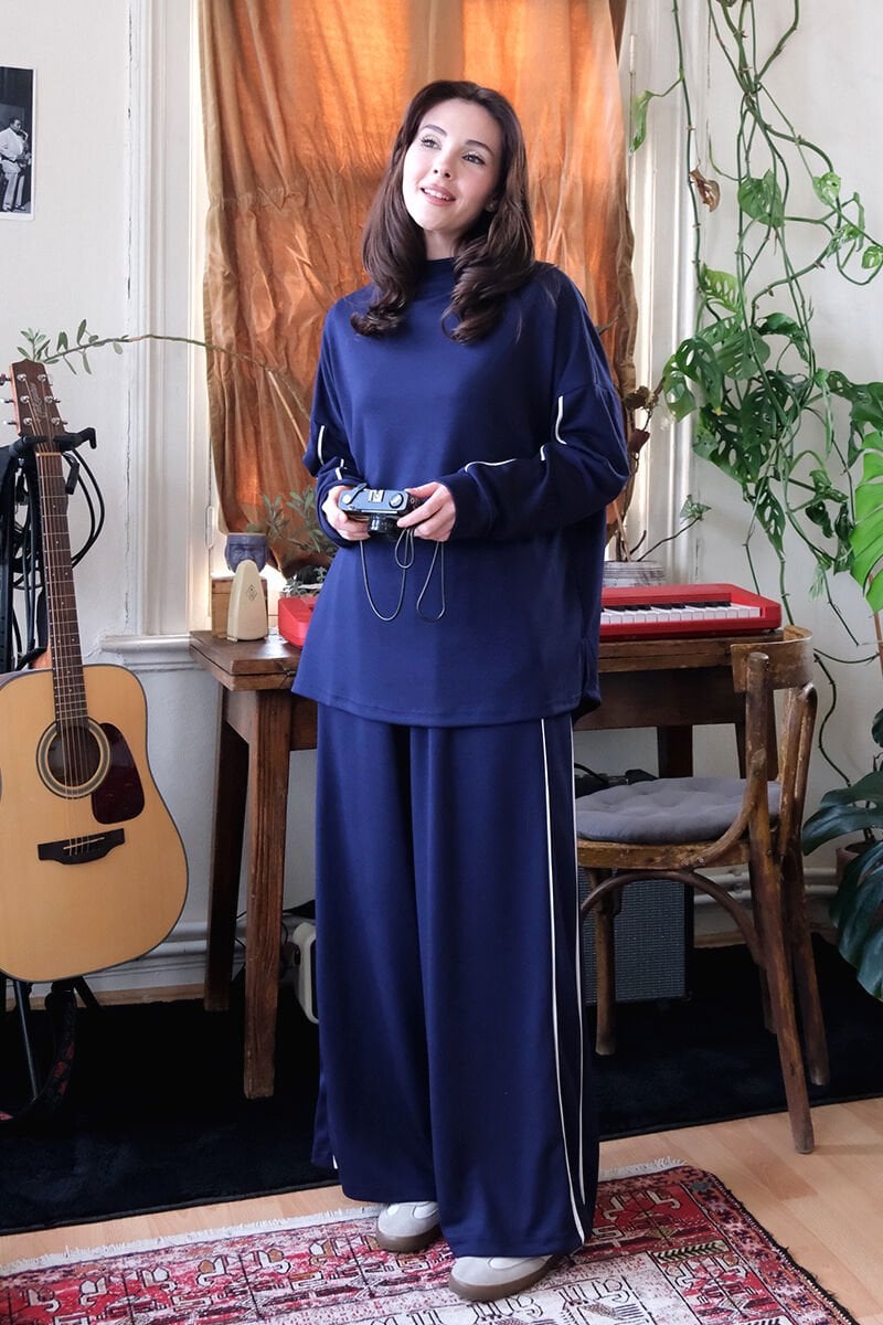 Relaxed Oysho Top and Wide-Leg Trousers Set