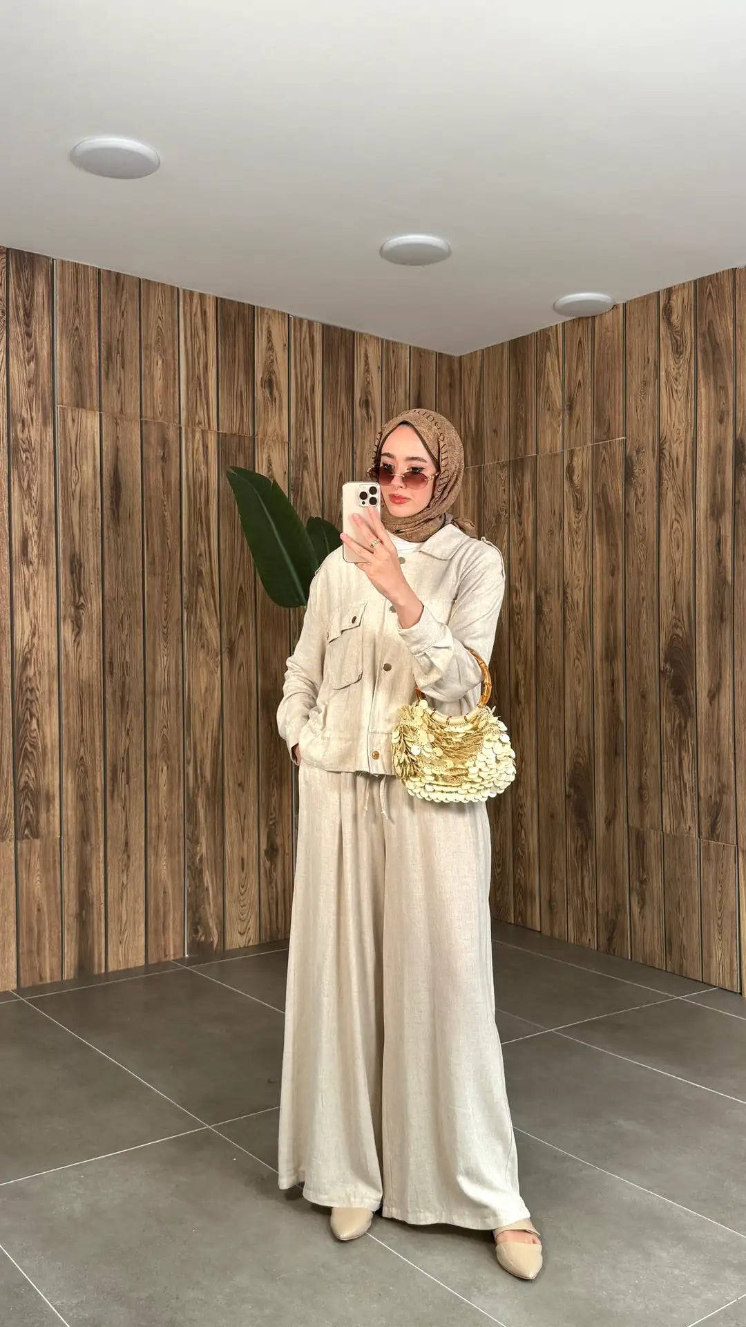 Relaxed Linen Two-Piece Set with Drawstring Waist