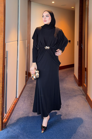 Draped Maxi Dress with High Neck and Decorative Buckle — Siyah