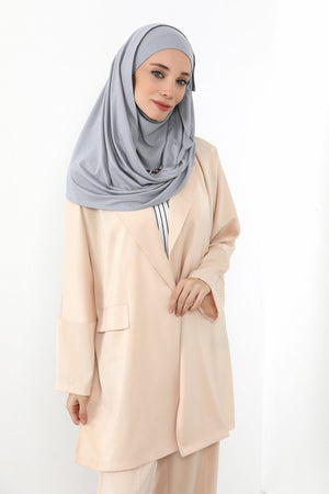 Ready-to-Wear Jersey Bonnet Shawl with Face Covering