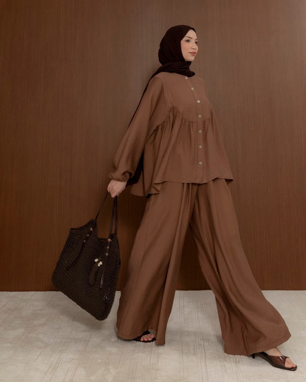 Modest Cotton Blouse and Wide-Leg Trousers Set with Balloon Sleeves