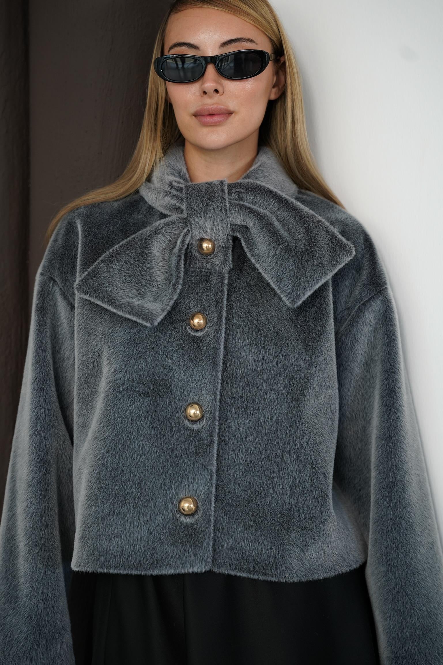 Lyra Premium Fur Coat – Warm & Elegant JK010