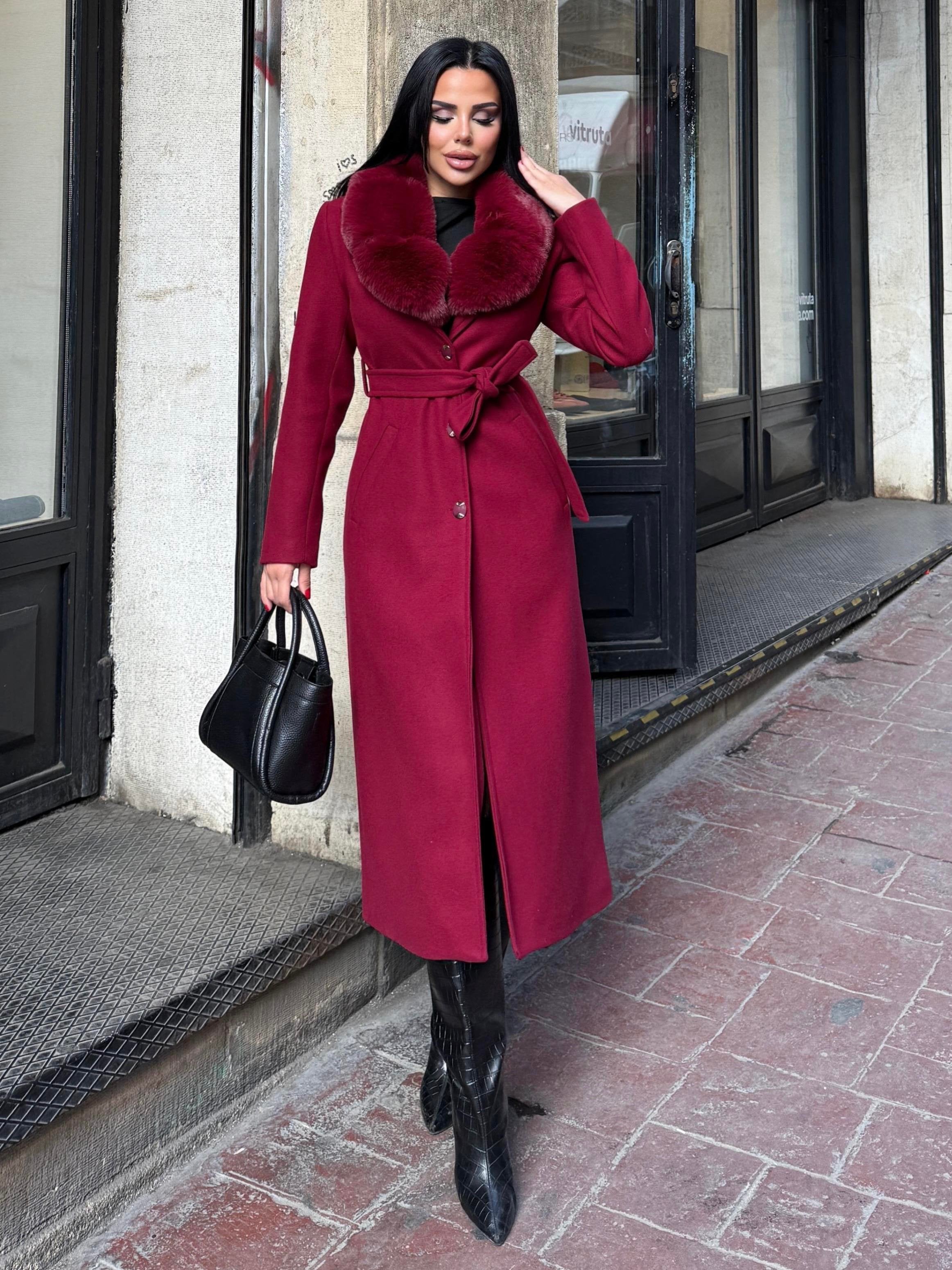Premium Wool Coat with Detachable Fur Collar (JK011)