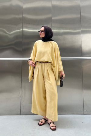 Relaxed Batwing Linen Top & Wide-Leg Trousers Set — Sari