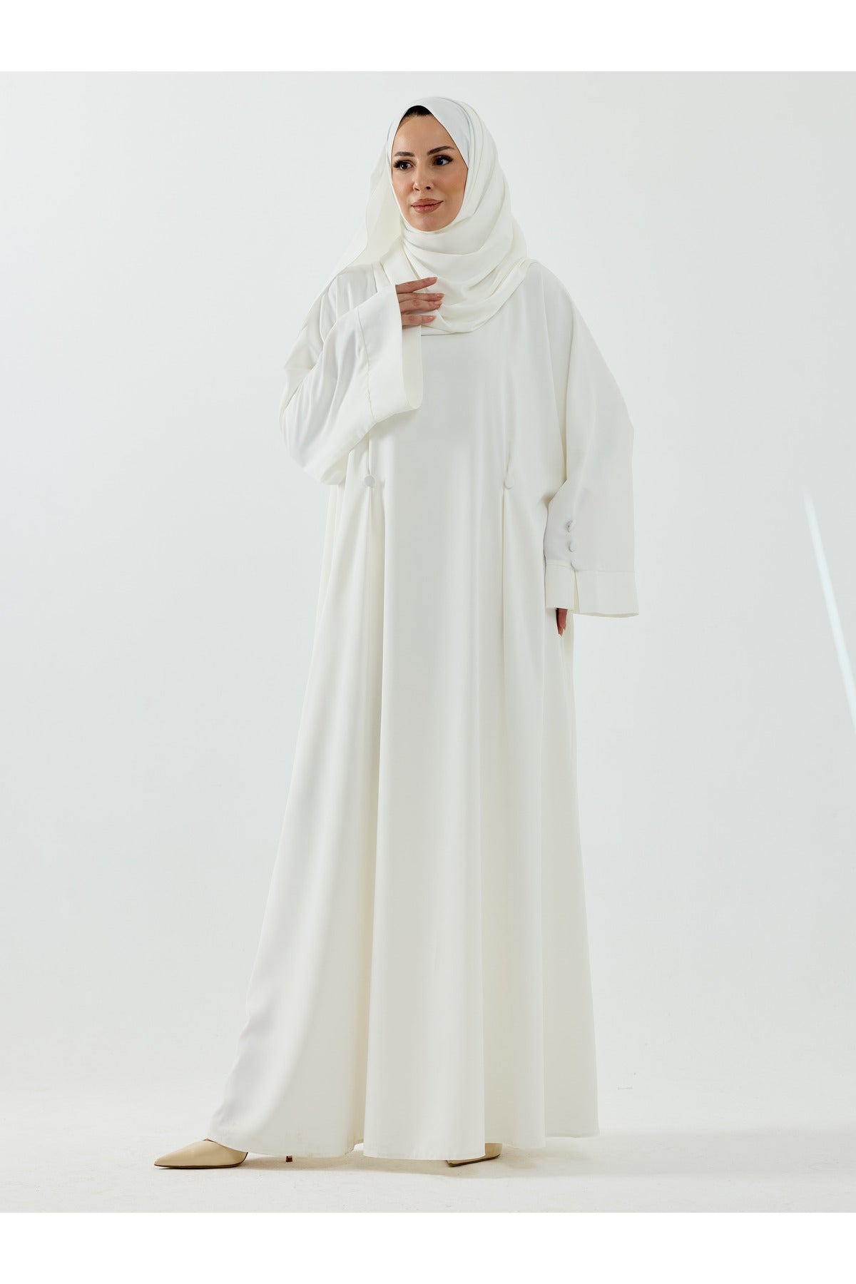 Modest Full-Zip Abaya with Matching Shayla and Button Cuffs — Beyaz