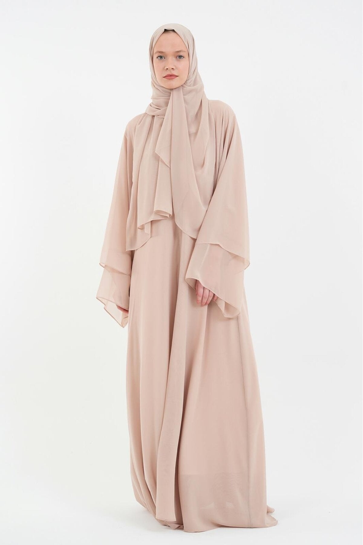 Long Lightweight Abaya and Matching Shawl Set with Snap Closure — koyu-bej