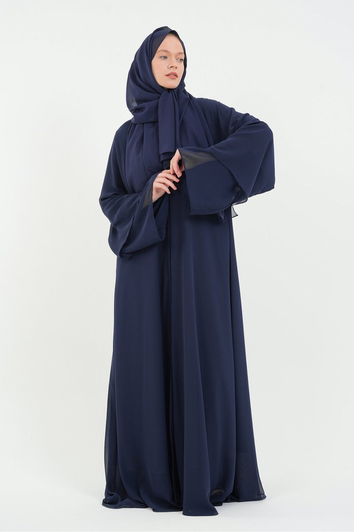 Long Lightweight Abaya and Matching Shawl Set with Snap Closure — koyu-lacivert