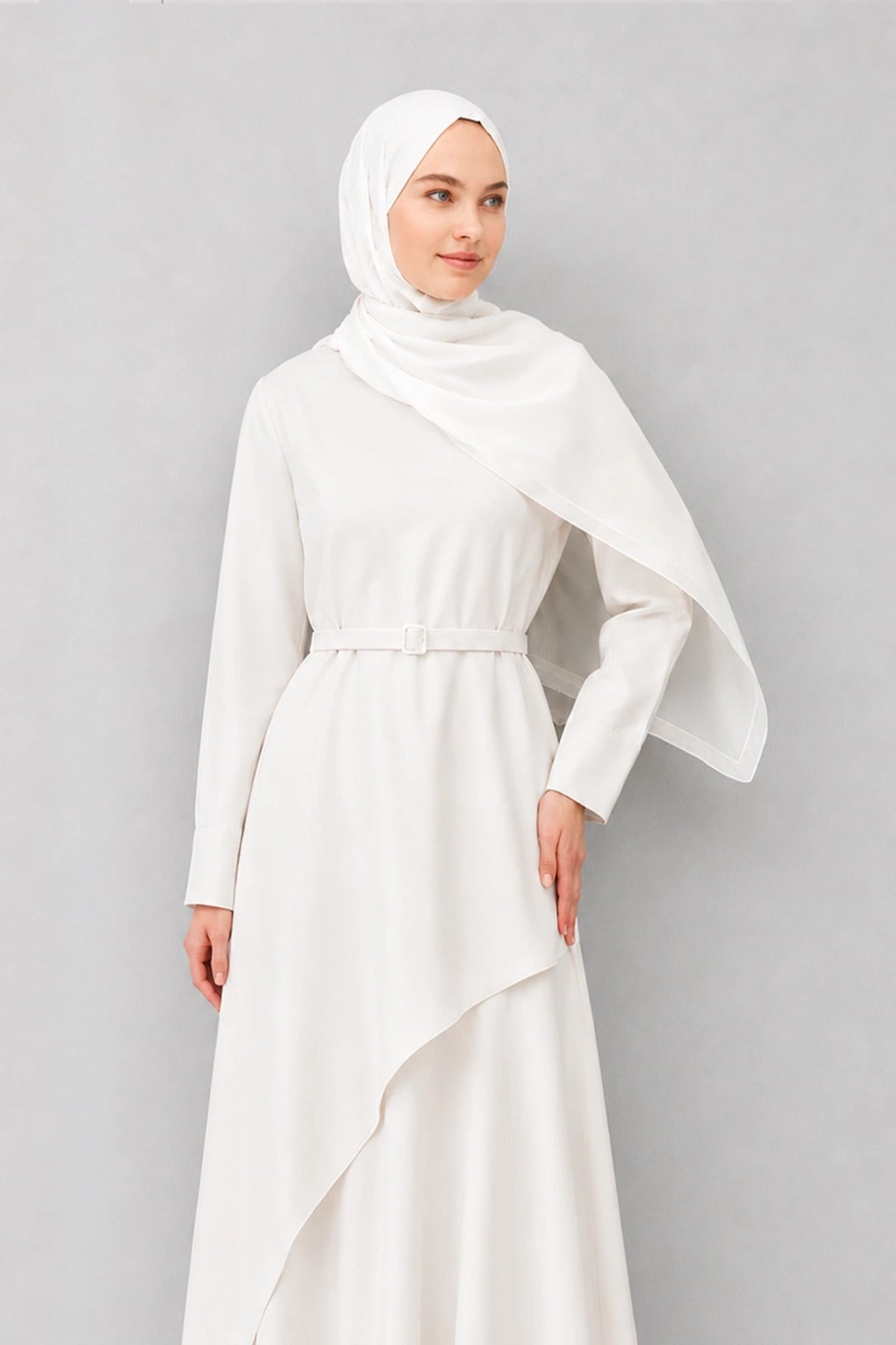 Smooth Crepe Shawl for Versatile Modest Styling — kirik-beyaz