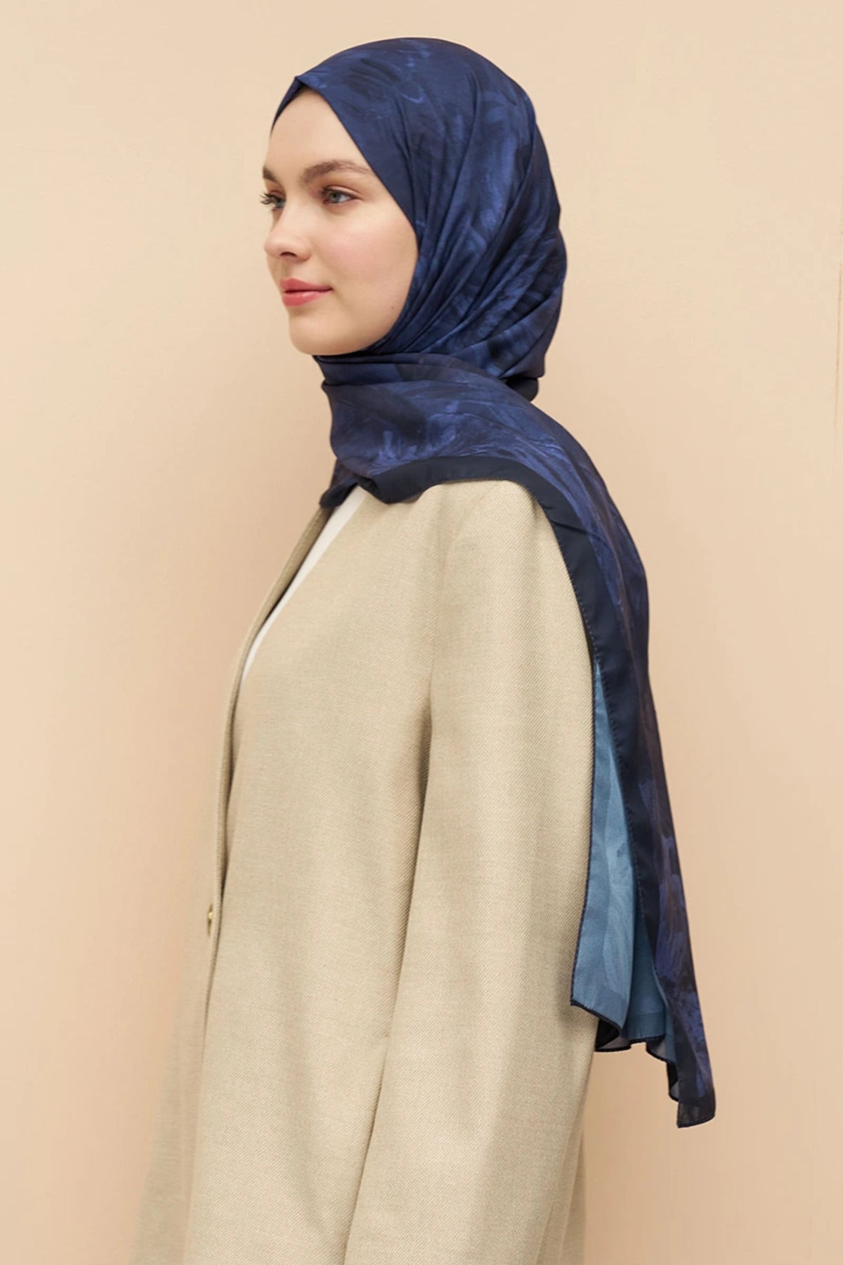 Flowing Peony Pattern Italian Silk Shawl — Lacivert