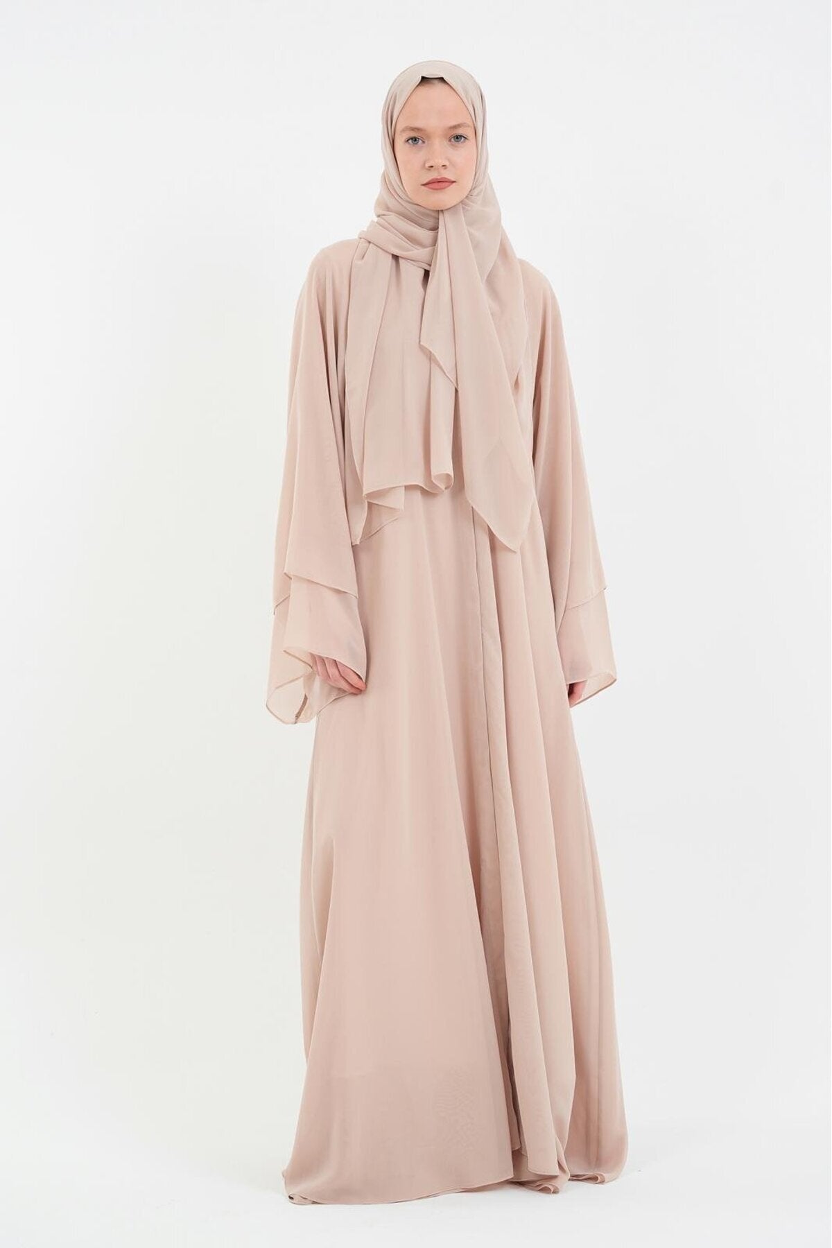Long Lightweight Abaya and Matching Shawl Set with Snap Closure — koyu-bej