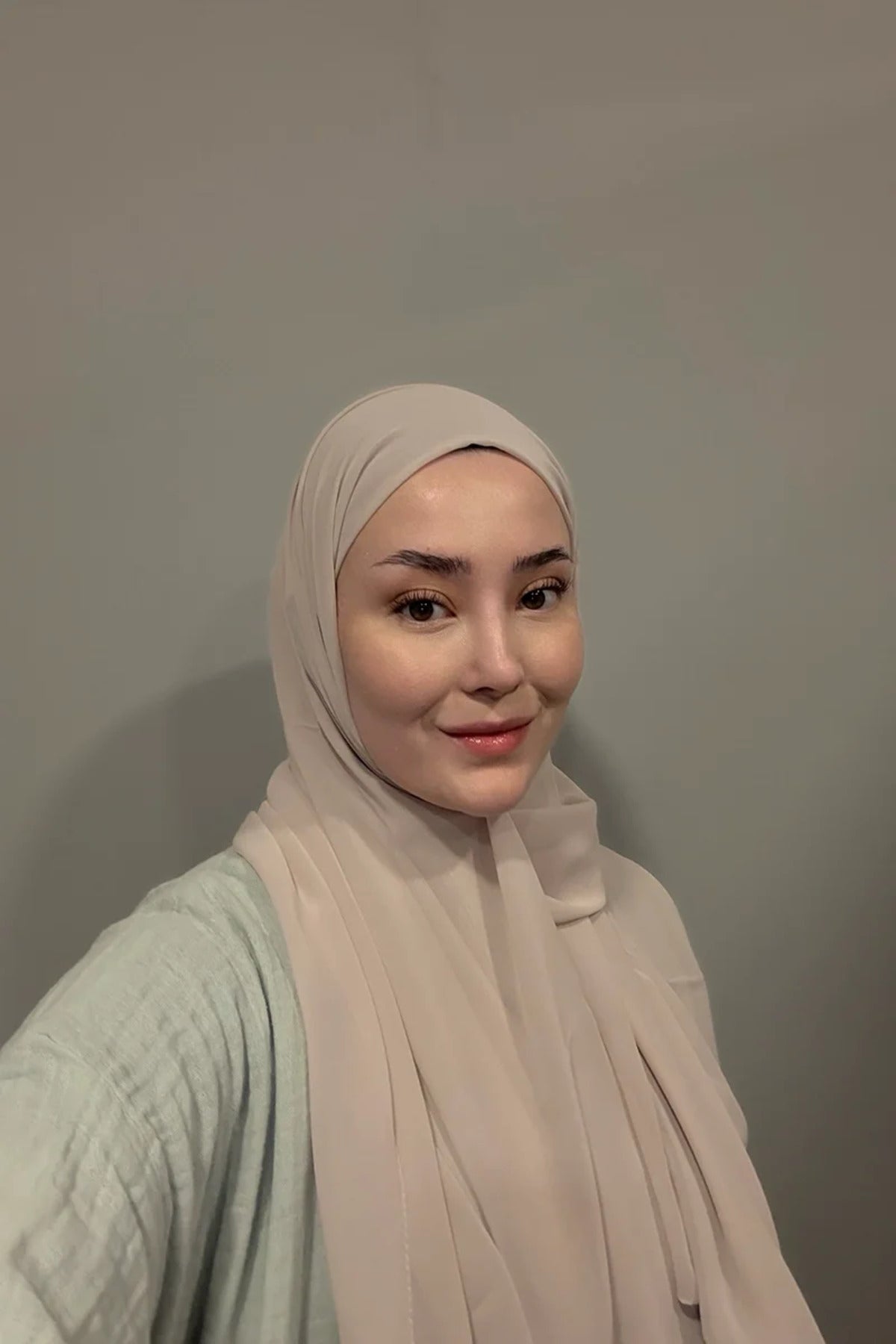 Smooth Crepe Shawl for Versatile Modest Styling — tas