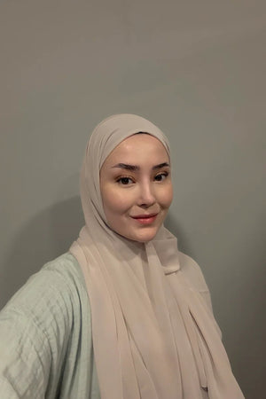 Smooth Crepe Shawl for Versatile Modest Styling — tas