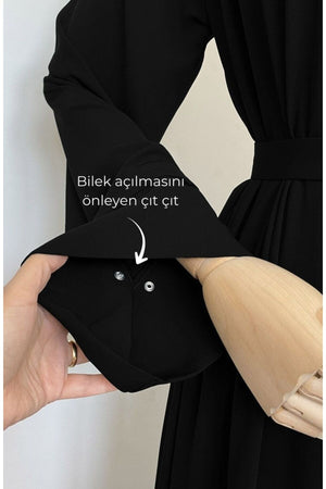 Black Relaxed Fit Crepe Abaya with Stand Collar