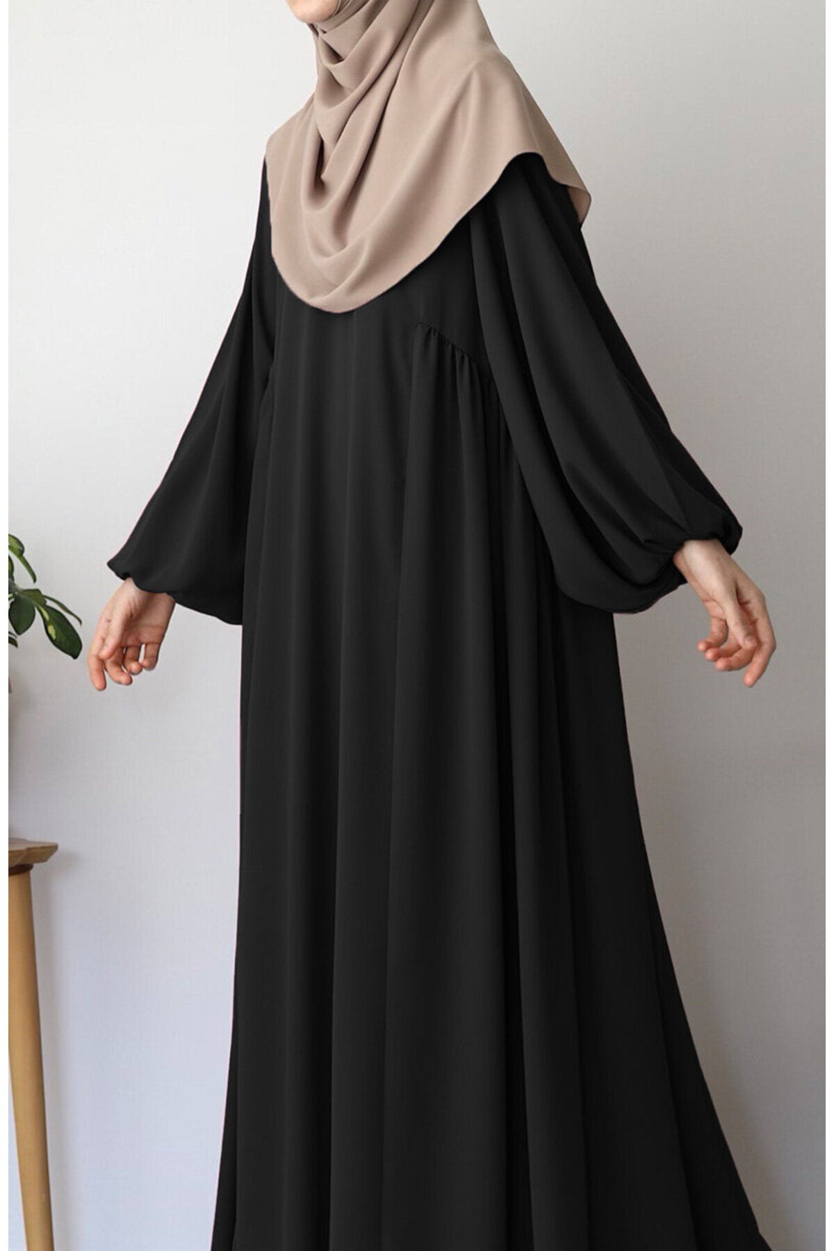Relaxed Fit Long Modest Dress with Pockets — Siyah