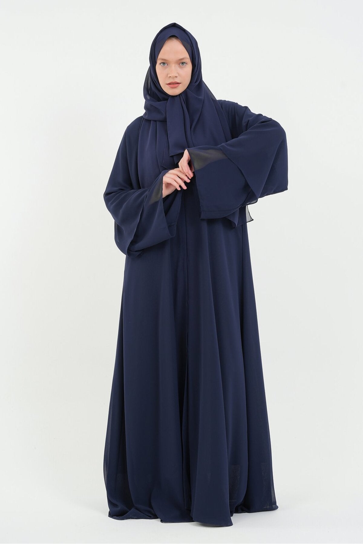 Long Lightweight Abaya and Matching Shawl Set with Snap Closure — koyu-lacivert