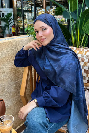 Flowing Peony Pattern Italian Silk Shawl — Lacivert