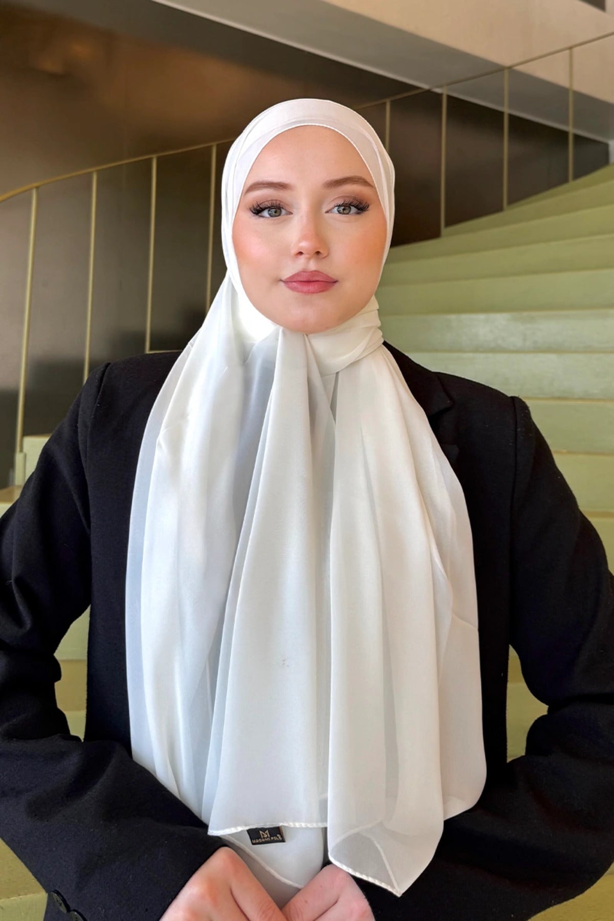 Smooth Crepe Shawl for Versatile Modest Styling — kirik-beyaz