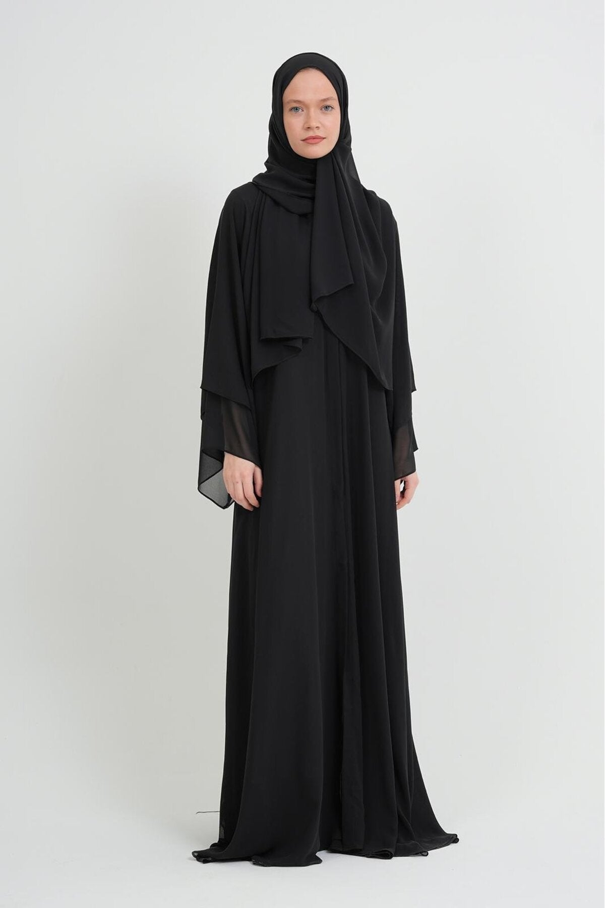 Long Lightweight Abaya and Matching Shawl Set with Snap Closure — Çok Renkli