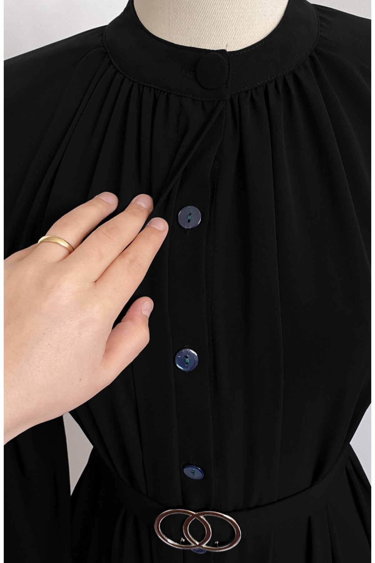 Black Relaxed Fit Crepe Abaya with Stand Collar