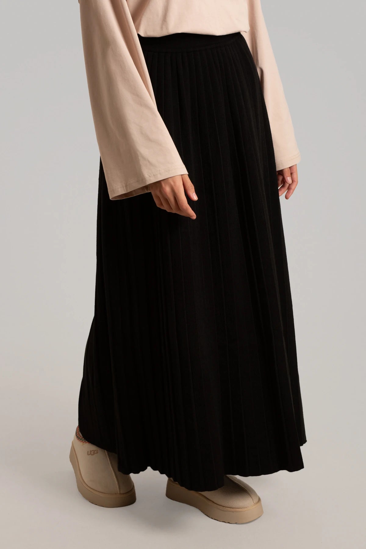 Elegant Pleated Knit Skirt with Elastic Waist (SN004)