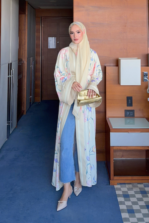 Flowy Floral Satin Open Abaya with Striped Trim and Shawl — Bej