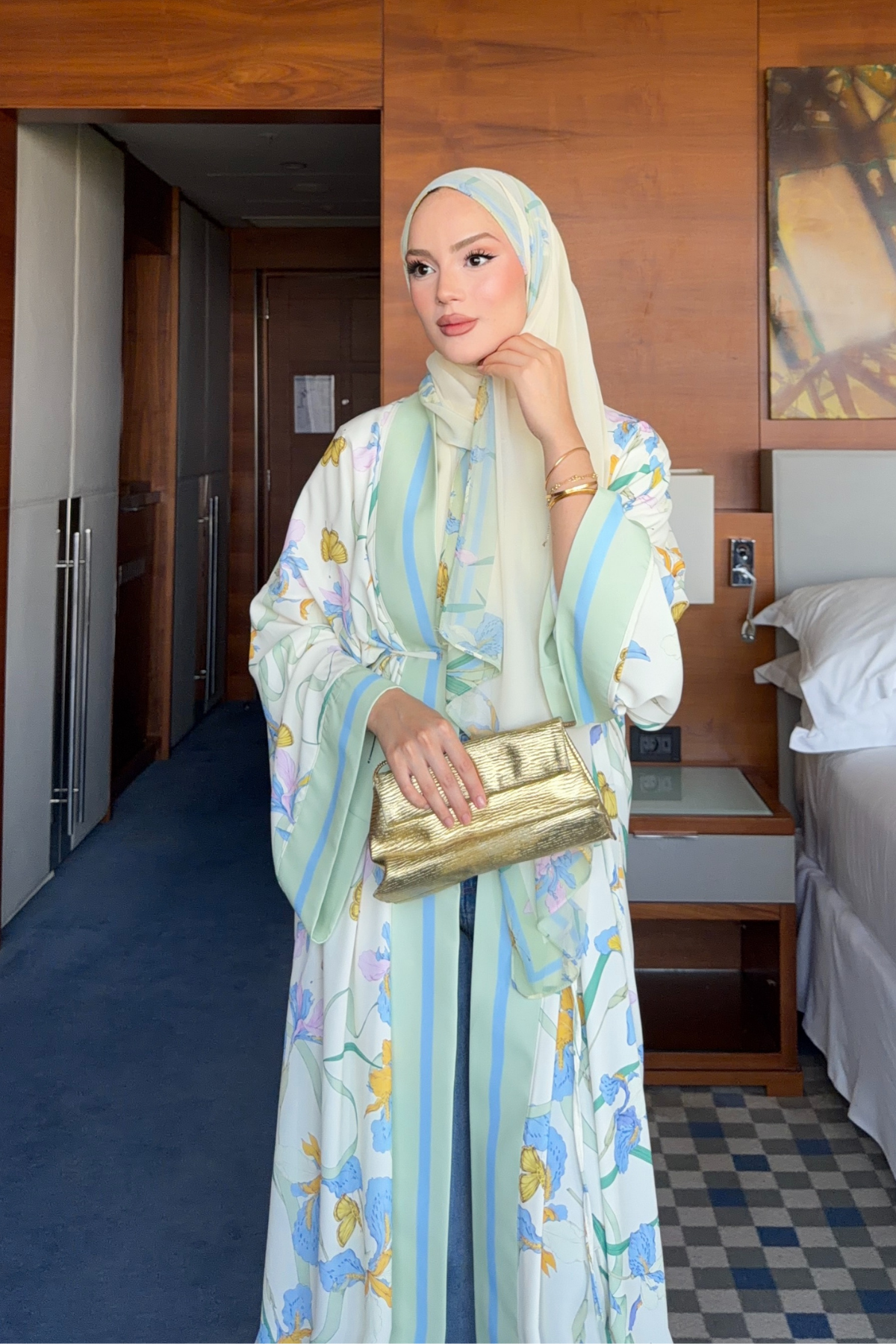 Flowy Floral Satin Open Abaya with Striped Trim and Shawl — Mint Yesili
