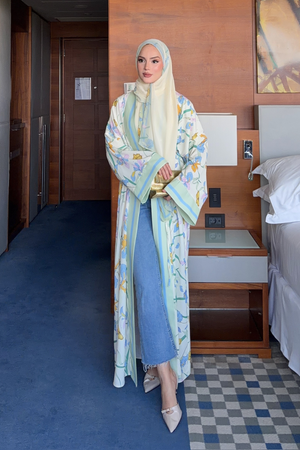 Flowy Floral Satin Open Abaya with Striped Trim and Shawl — Mint Yesili