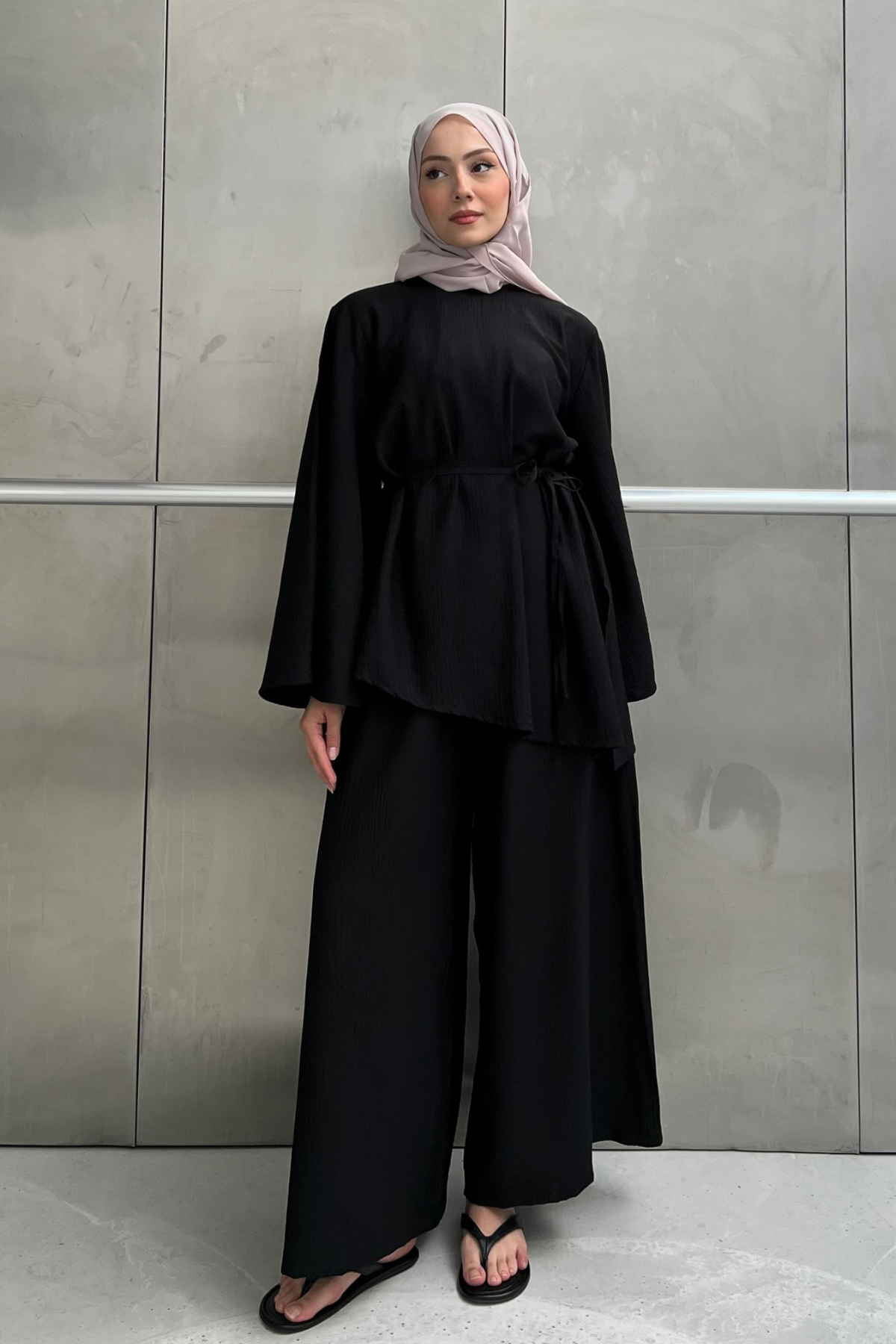 Asymmetric Tunic Top & Wide-Leg Trousers Set — Siyah