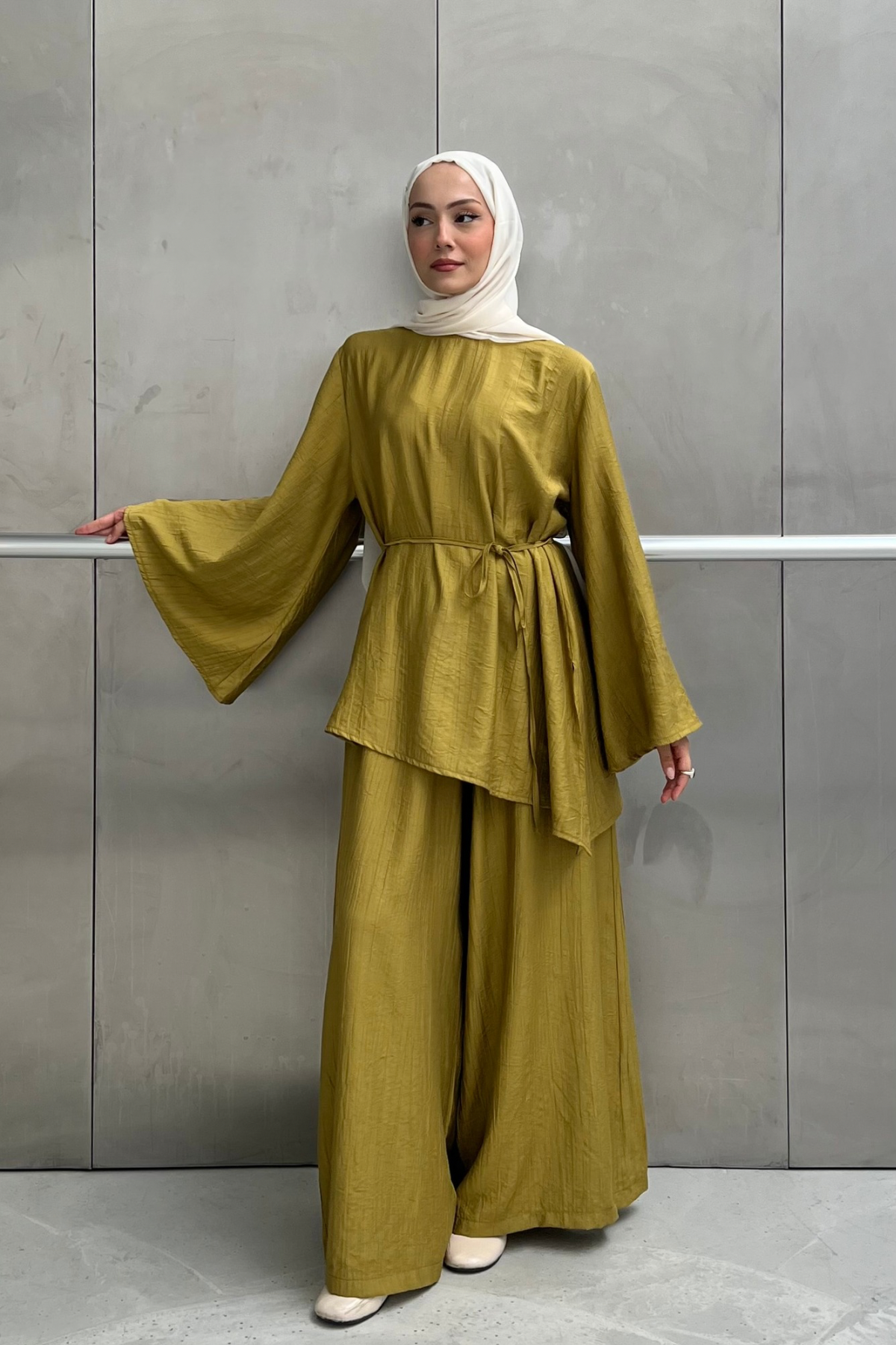 Asymmetric Tunic Top & Wide-Leg Trousers Set — Yesil
