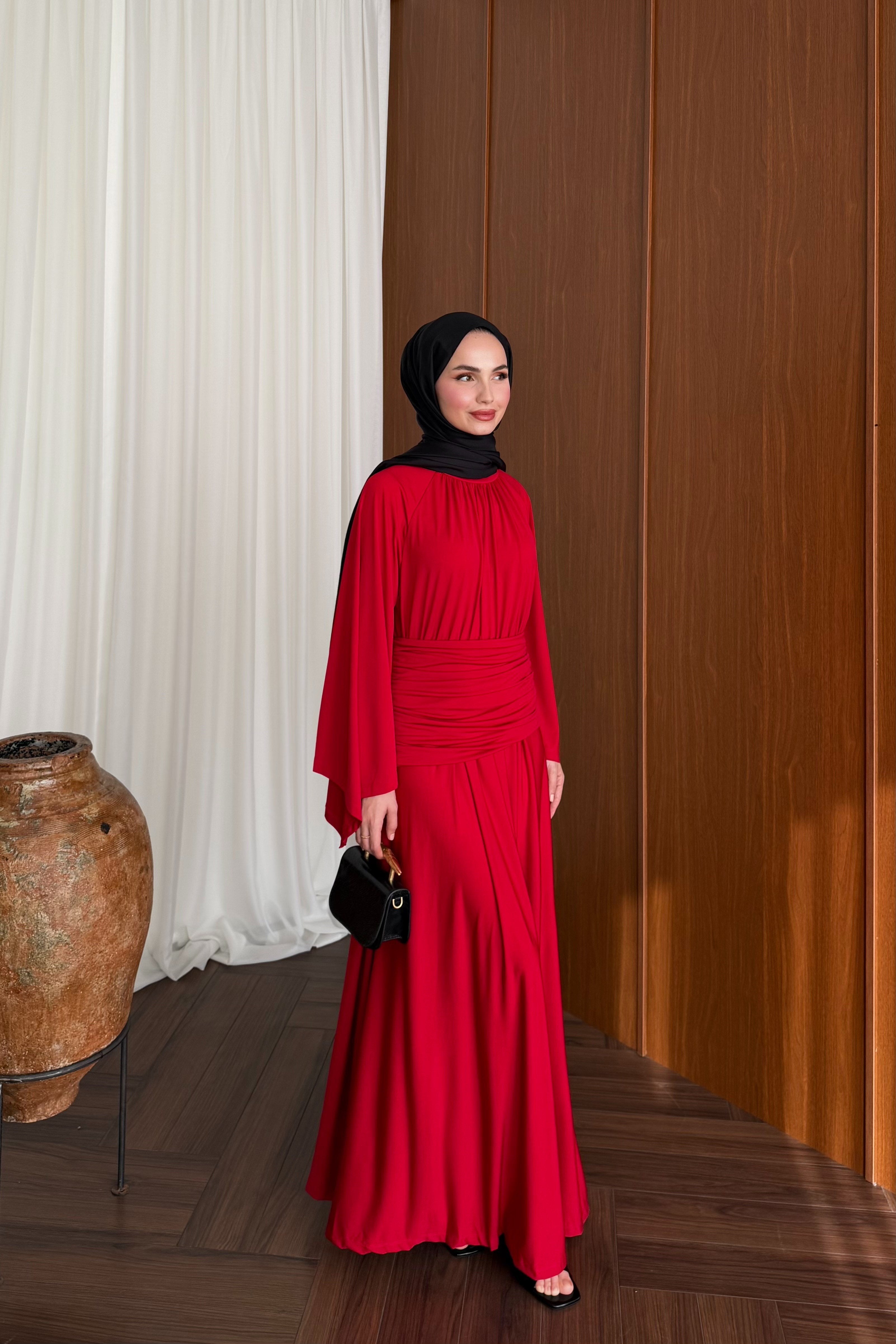 Elegant Draped Maxi Dress with Wide Sleeves and Back Zipper — KIRMIZI