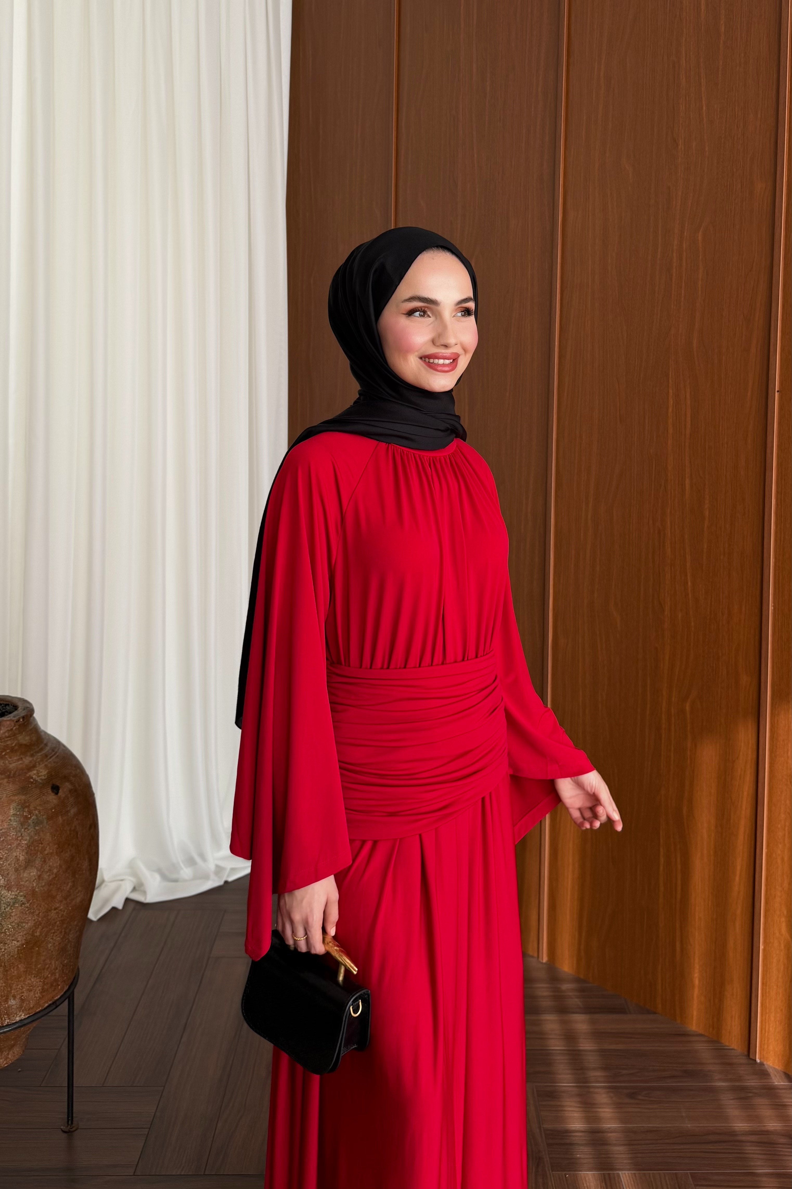 Elegant Draped Maxi Dress with Wide Sleeves and Back Zipper — KIRMIZI