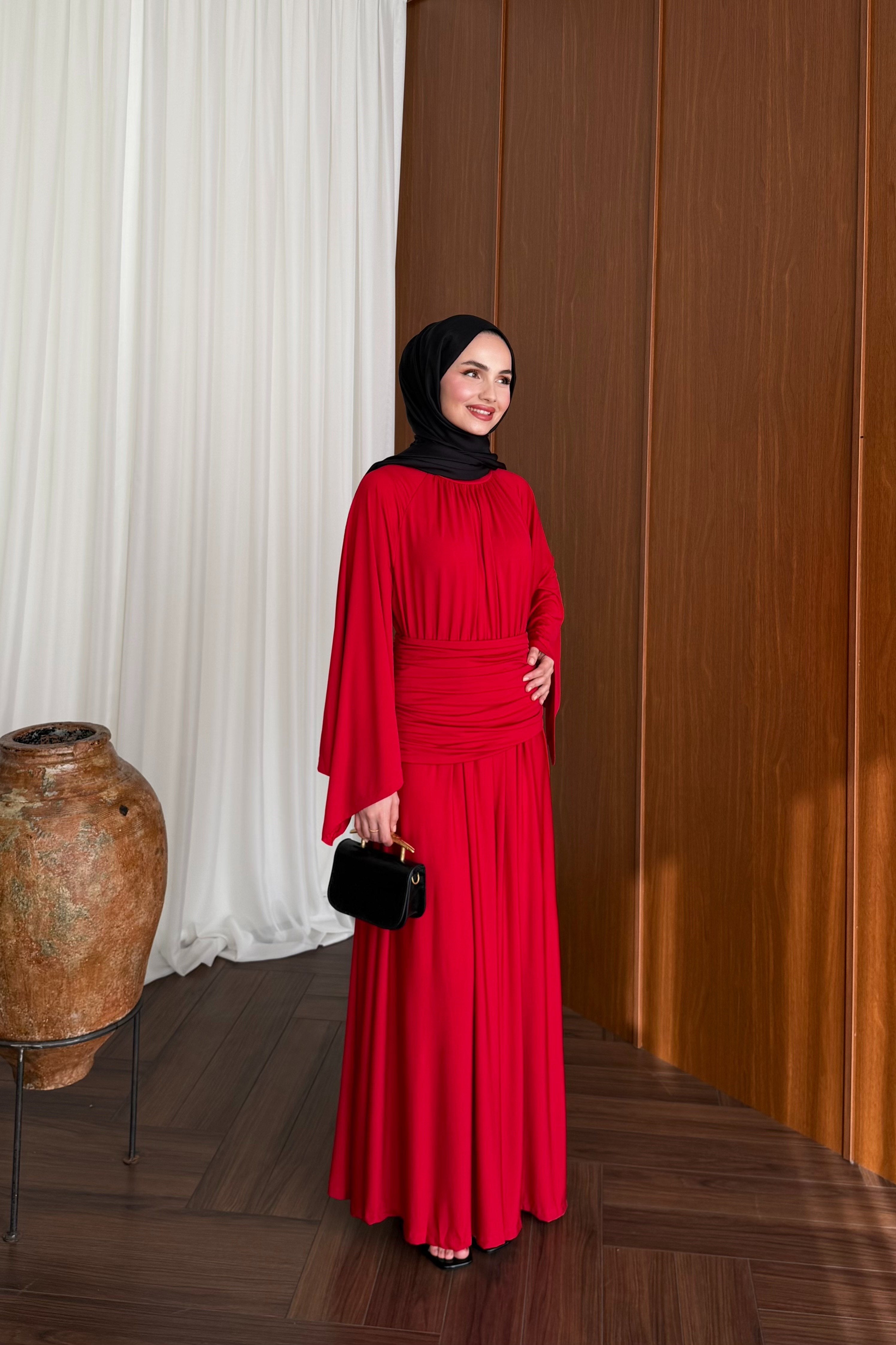 Elegant Draped Maxi Dress with Wide Sleeves and Back Zipper — KIRMIZI