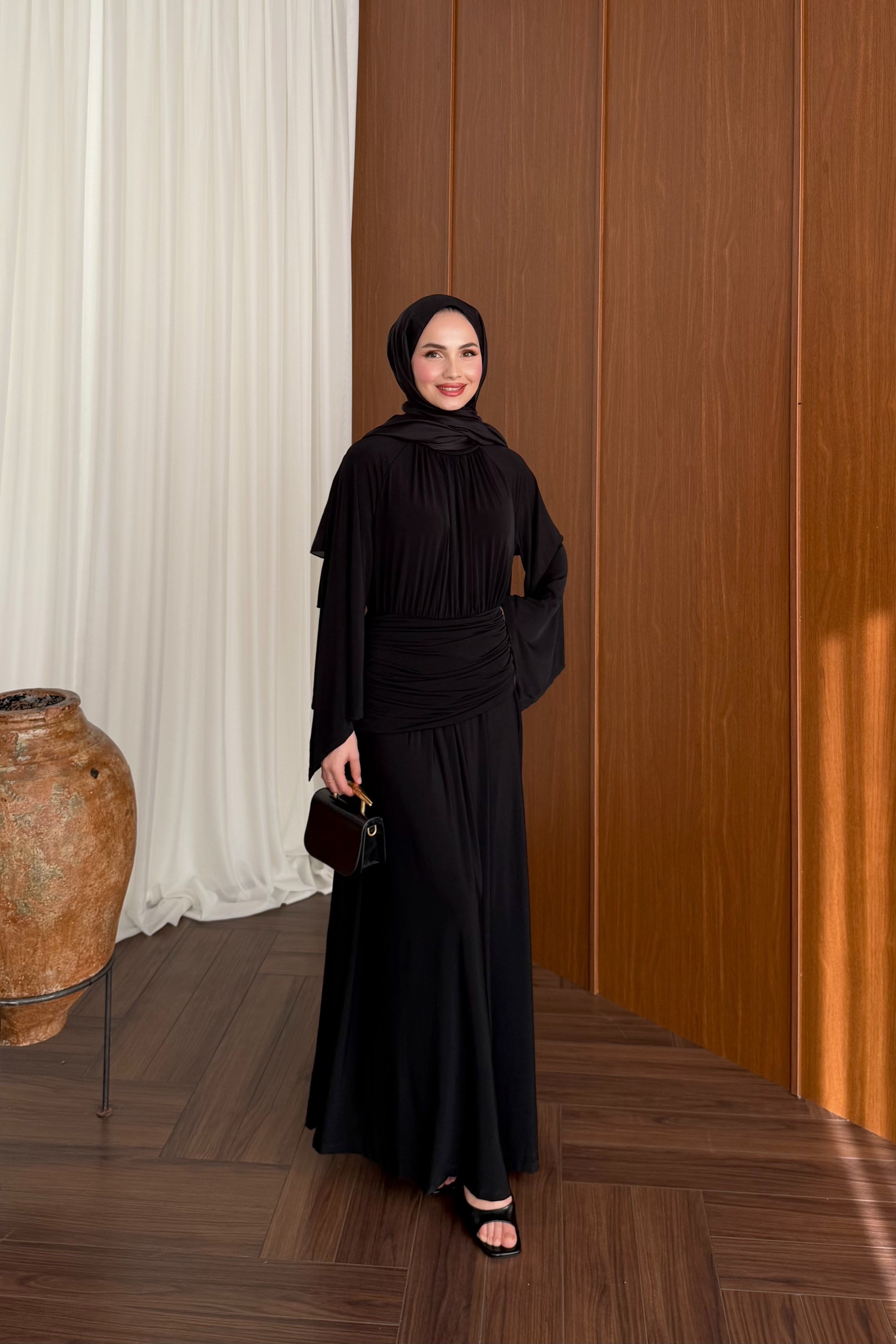 Elegant Draped Maxi Dress with Wide Sleeves and Back Zipper — SİYAH