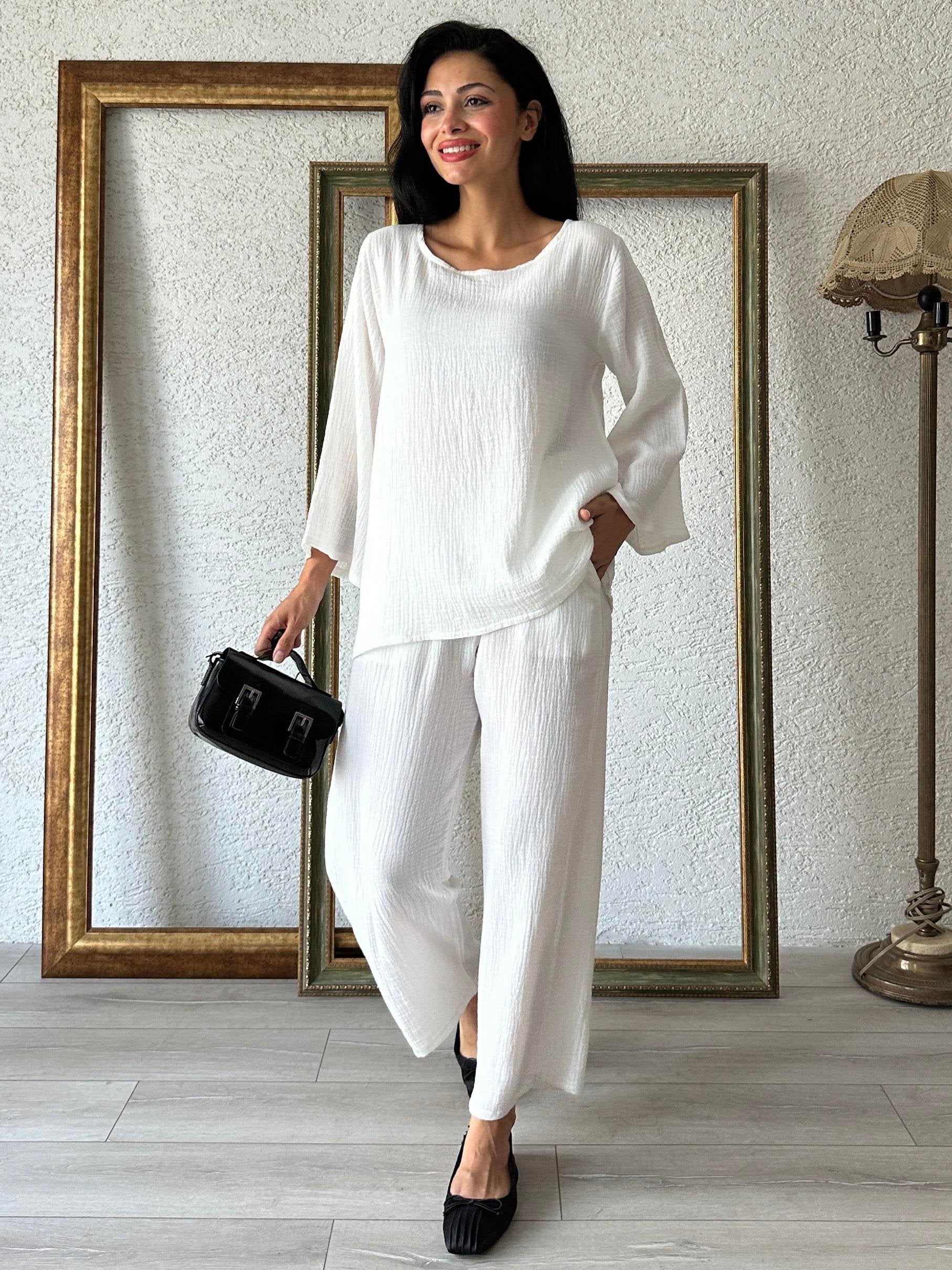 طقم  بنطلون مسلين واسع بتفاصيل الجيوب – من قماش قطني طبيعي ومريح (PT003)