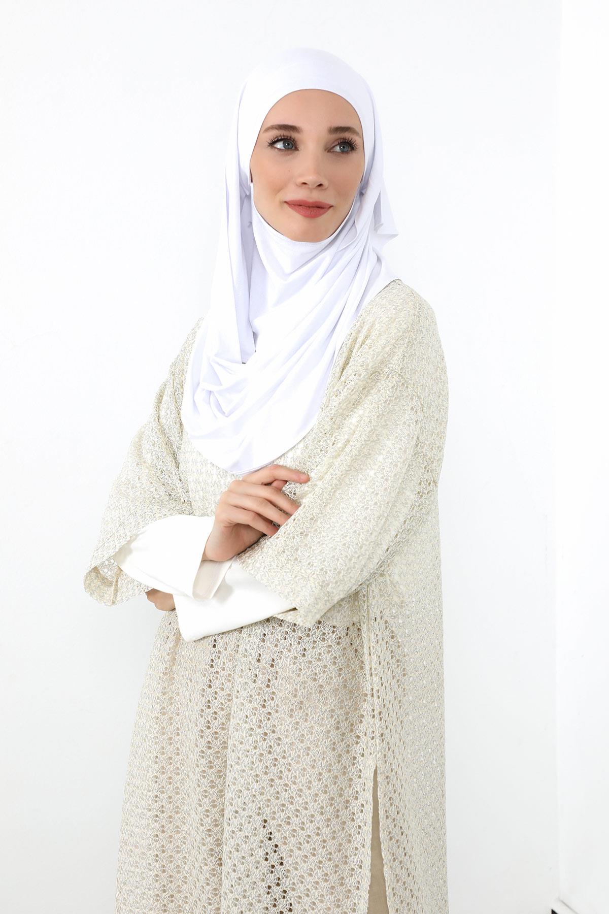 Ready-to-Wear Jersey Bonnet Shawl with Face Covering