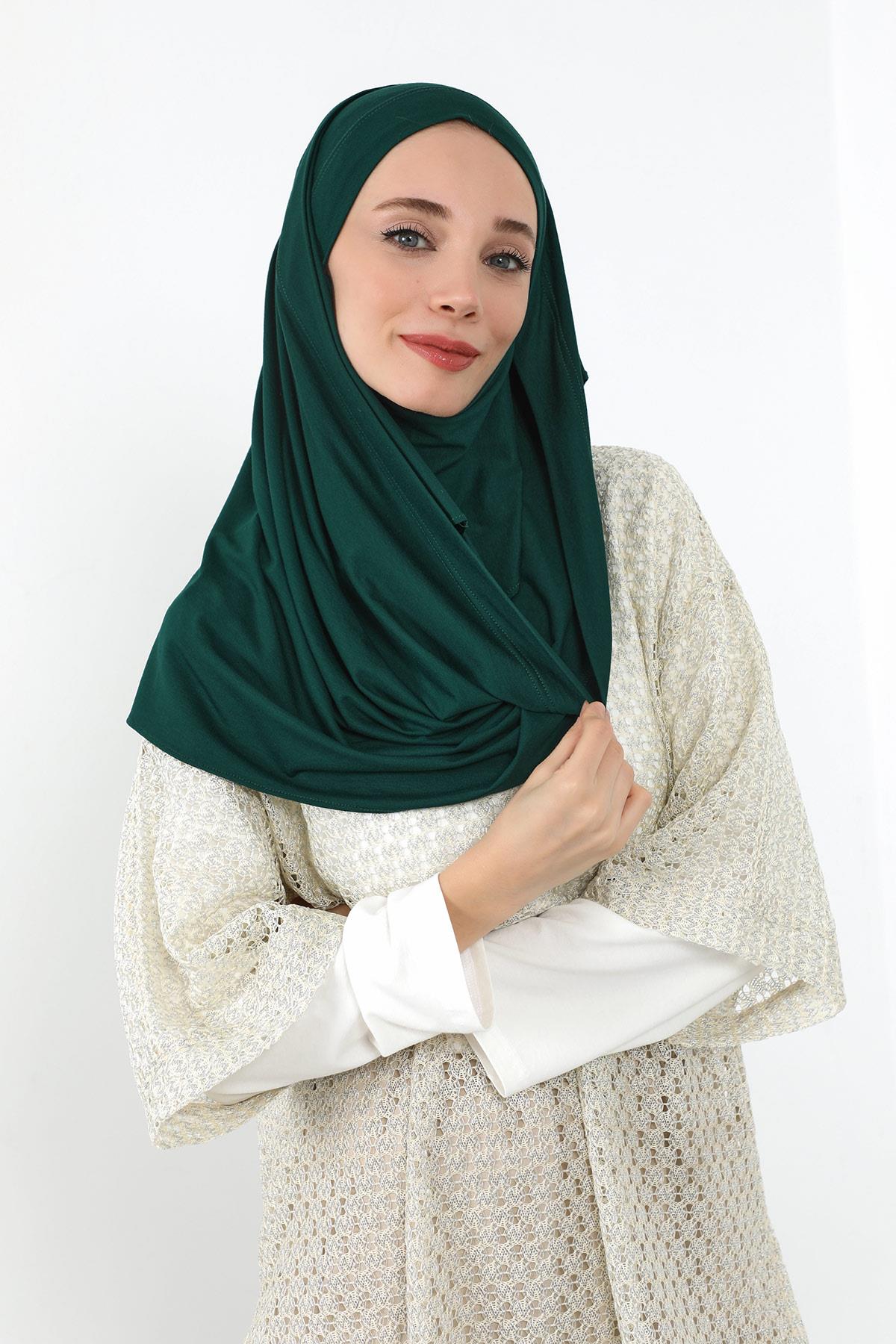 Ready-to-Wear Jersey Bonnet Shawl with Face Covering