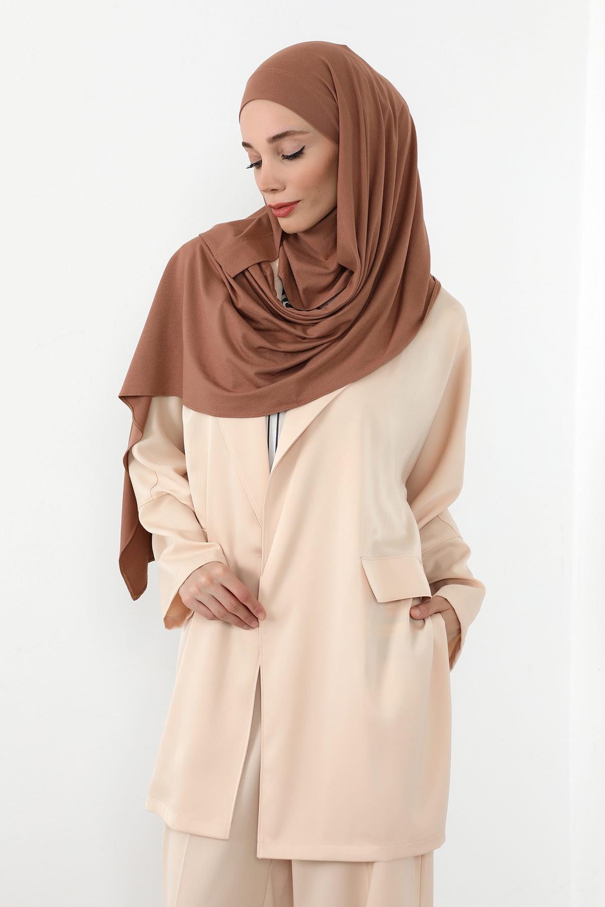 Ready-to-Wear Jersey Bonnet Shawl with Face Covering