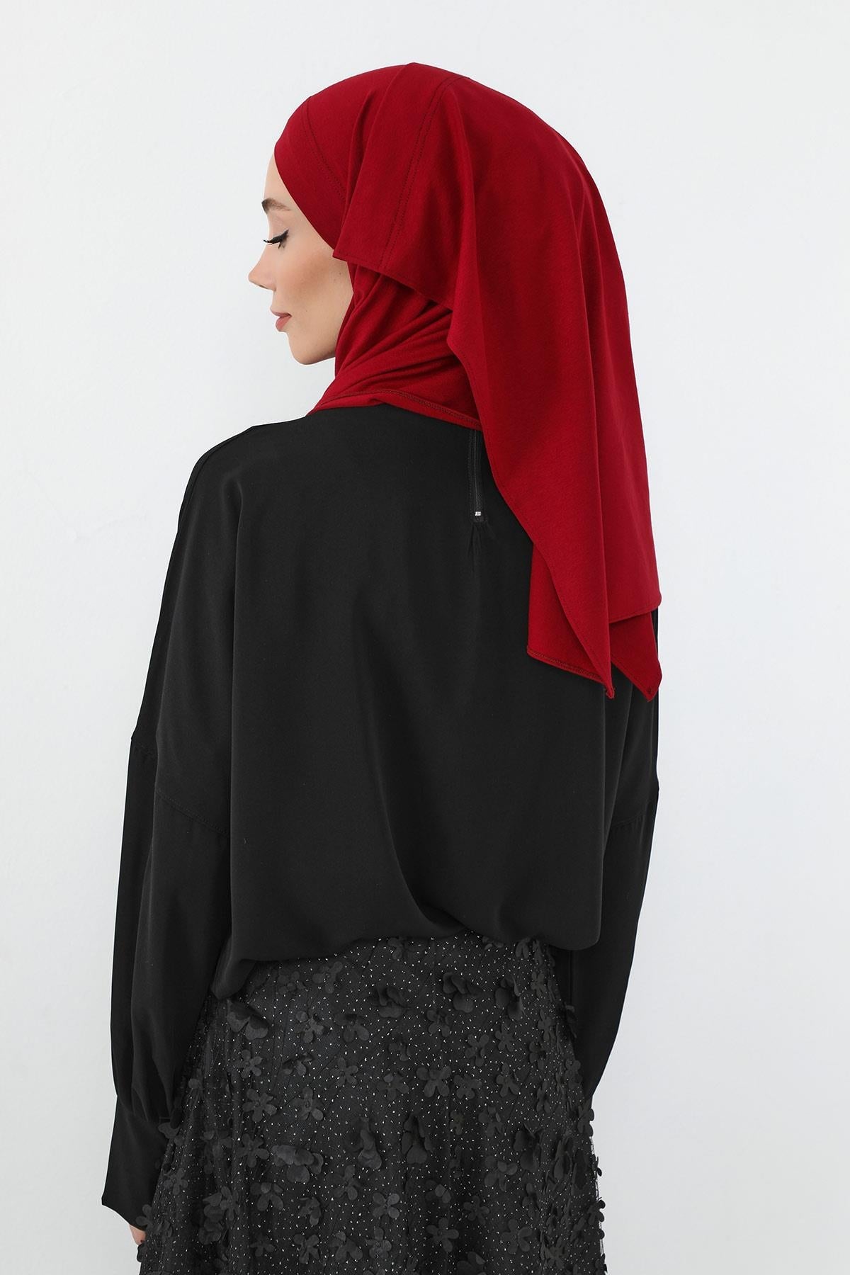 Ready-to-Wear Jersey Bonnet Shawl with Face Covering