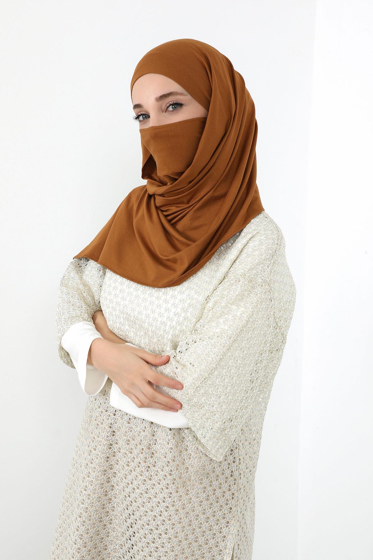 Ready-to-Wear Jersey Bonnet Shawl with Face Covering