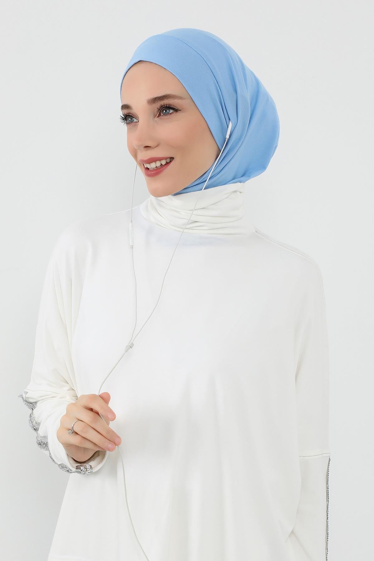 Jersey Bonnet with Neck Coverage and Earphone Opening
