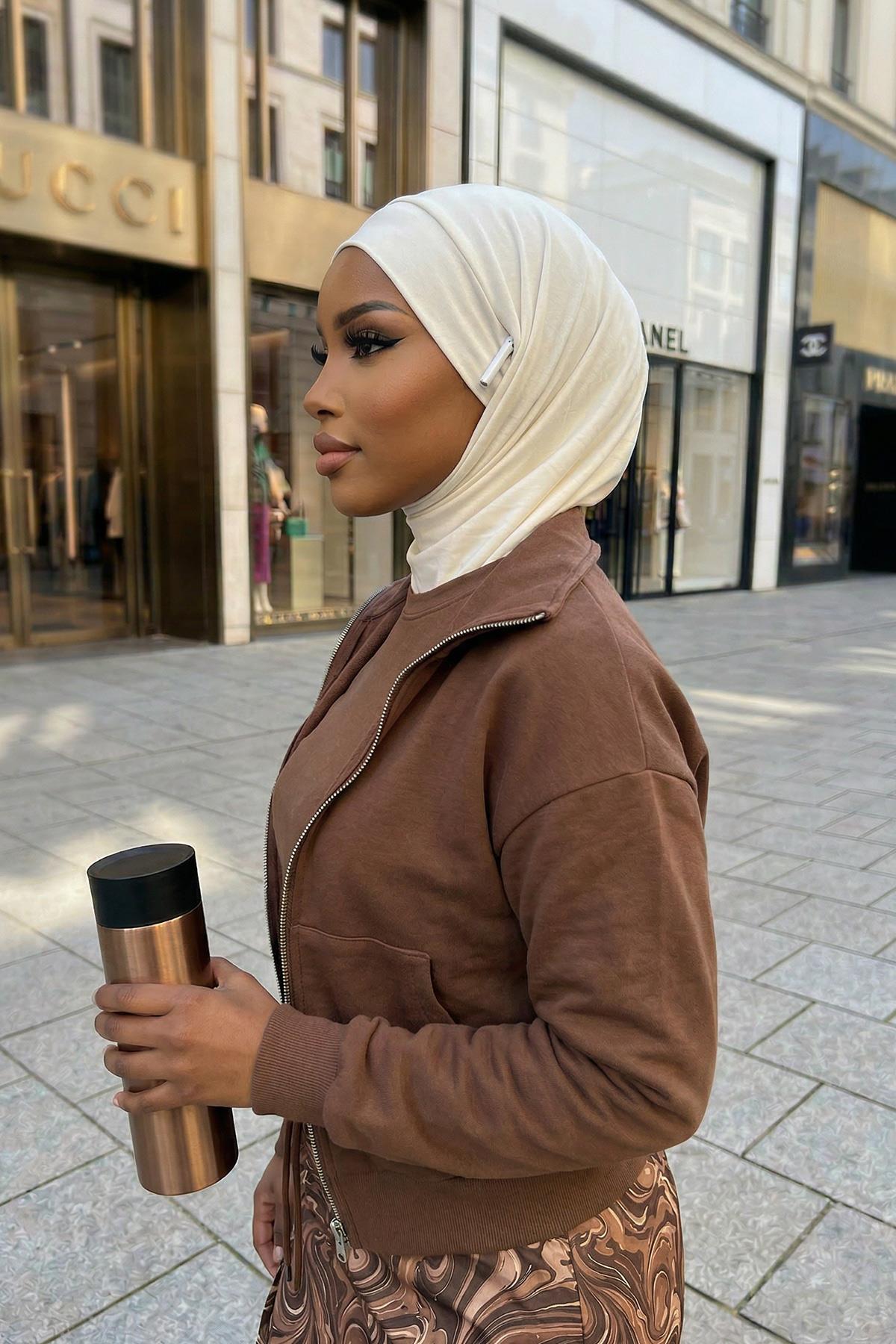 Jersey Bonnet with Neck Coverage and Earphone Opening
