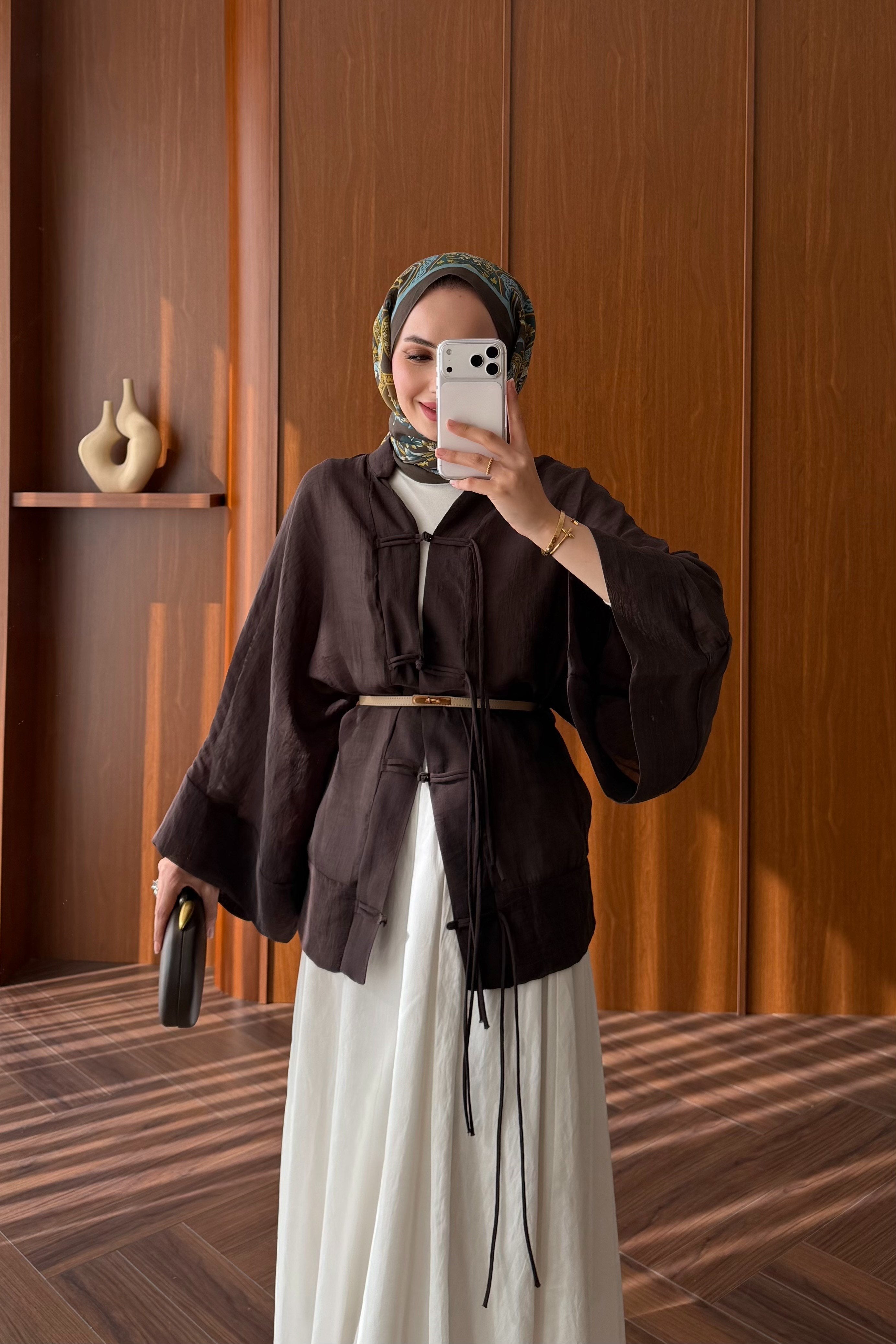 Chinese-Style Tie-Front Blouse with Wide Sleeves — KAHVE