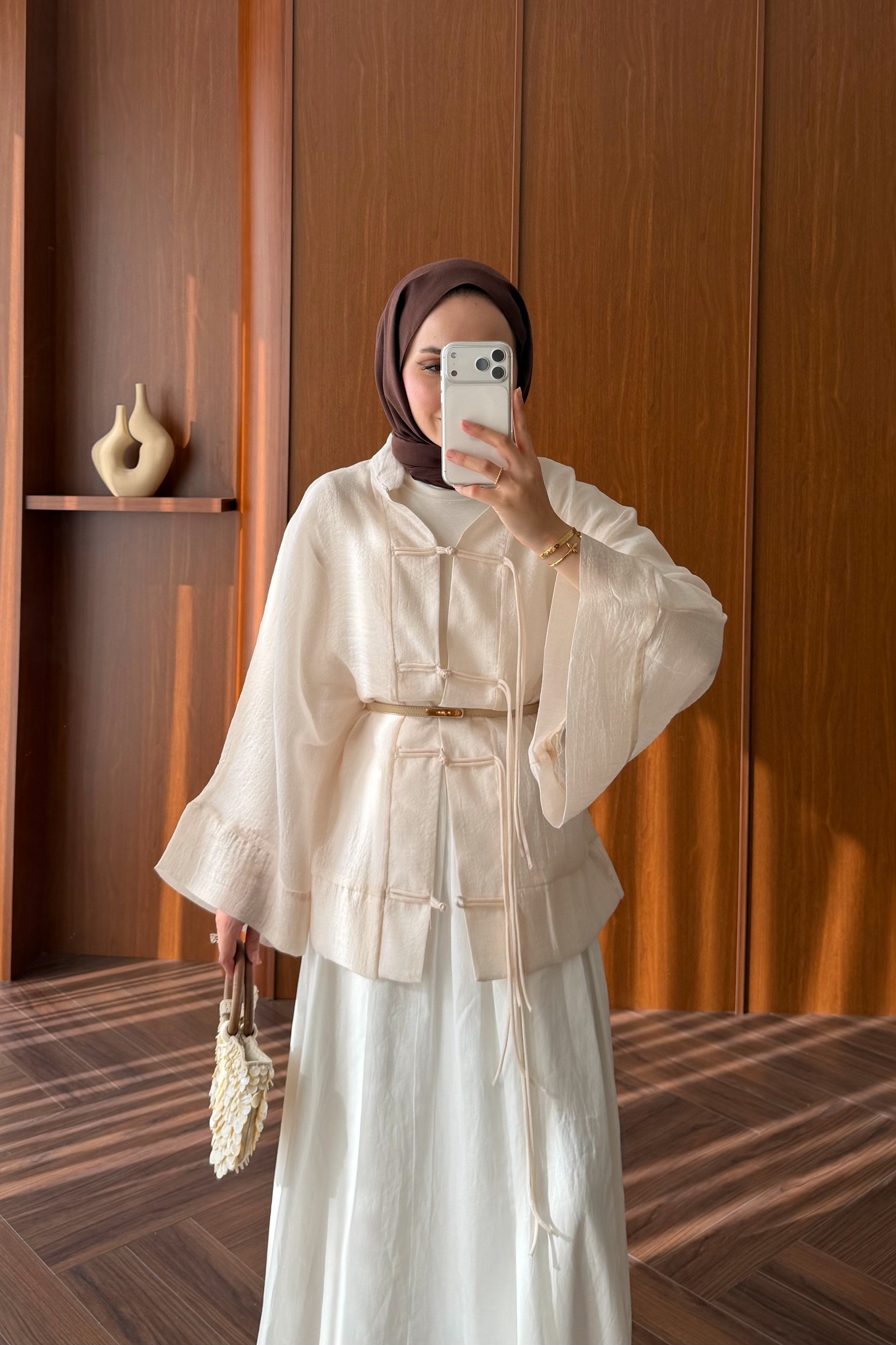 Chinese-Style Tie-Front Blouse with Wide Sleeves — TAŞ