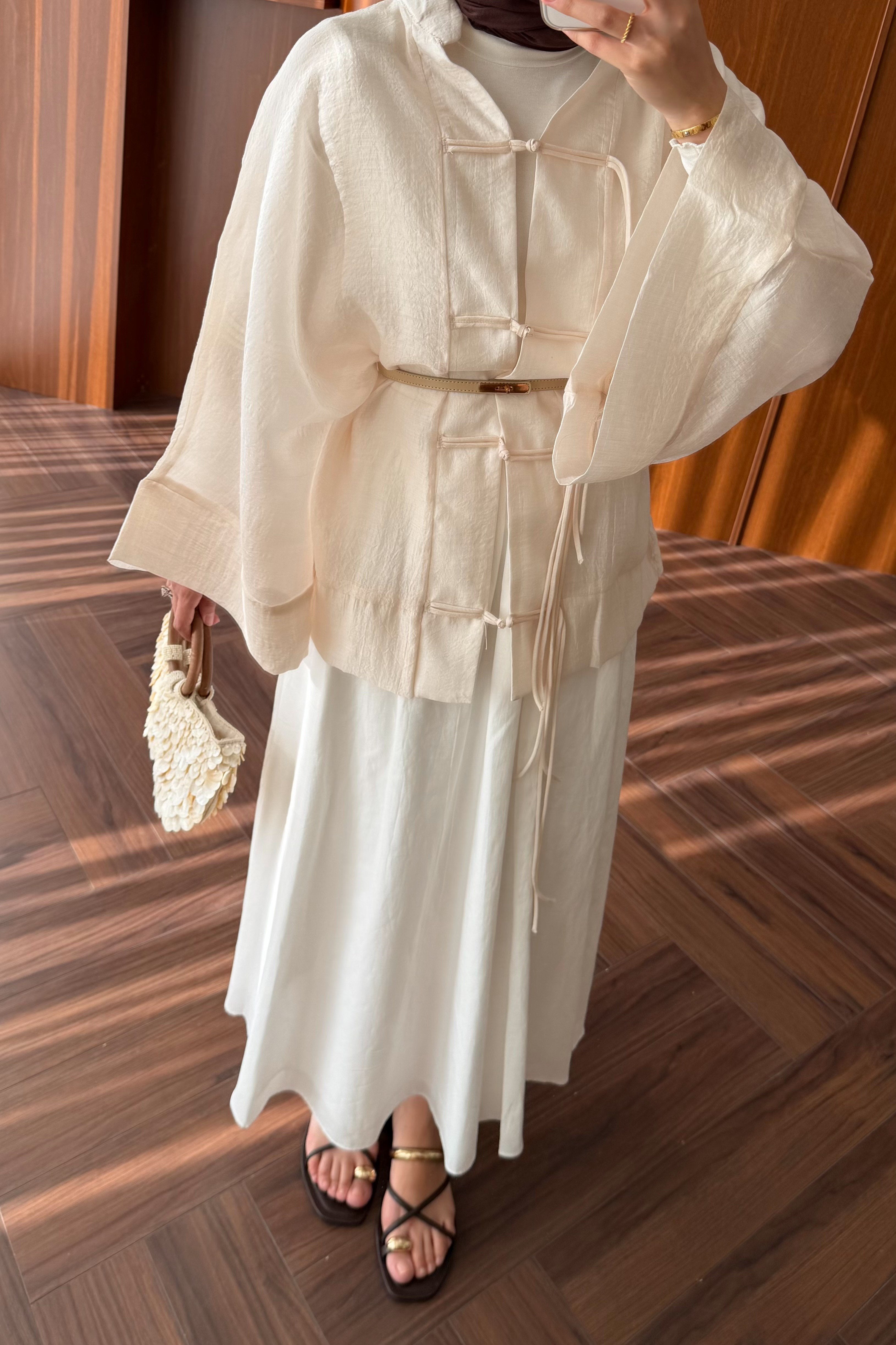 Chinese-Style Tie-Front Blouse with Wide Sleeves — TAŞ