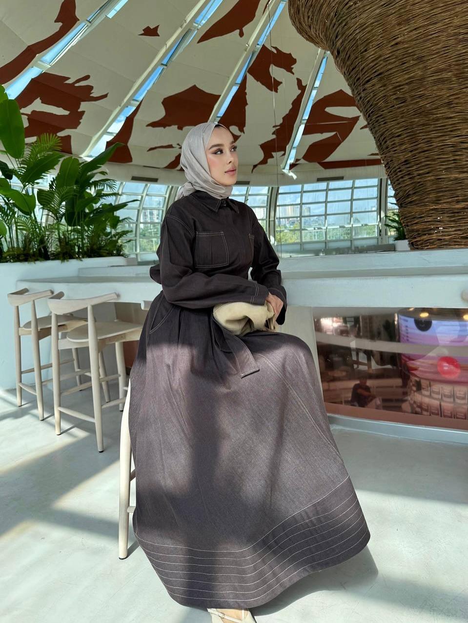 Stylish & Chic Jeans Set ST012