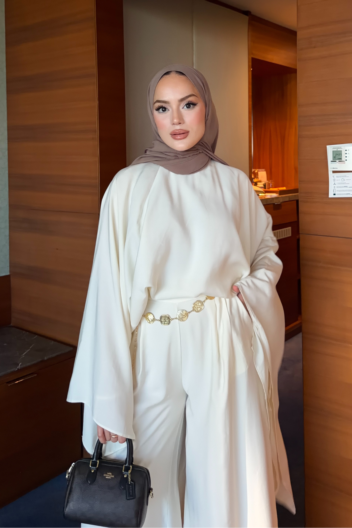 Light Modal Two-Piece Set with Belt and Elastic Trousers — Ekru